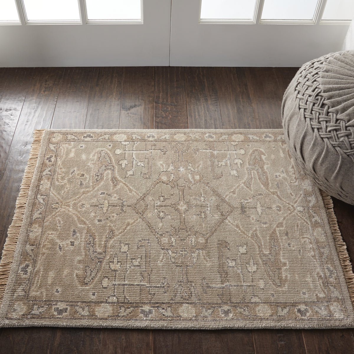 Aldora ALD01 Silver Rug - room scene