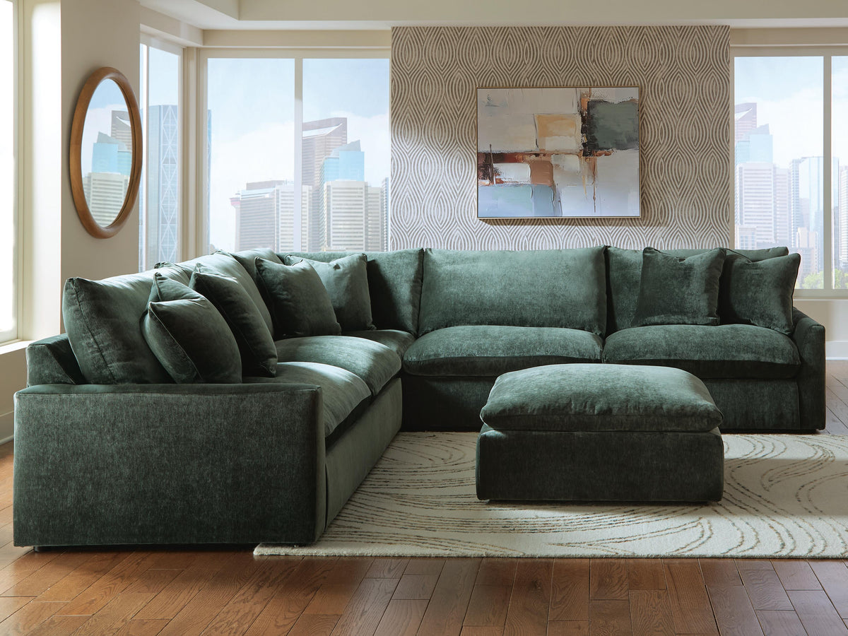 Carriage View 3-Piece Sectional Velvet