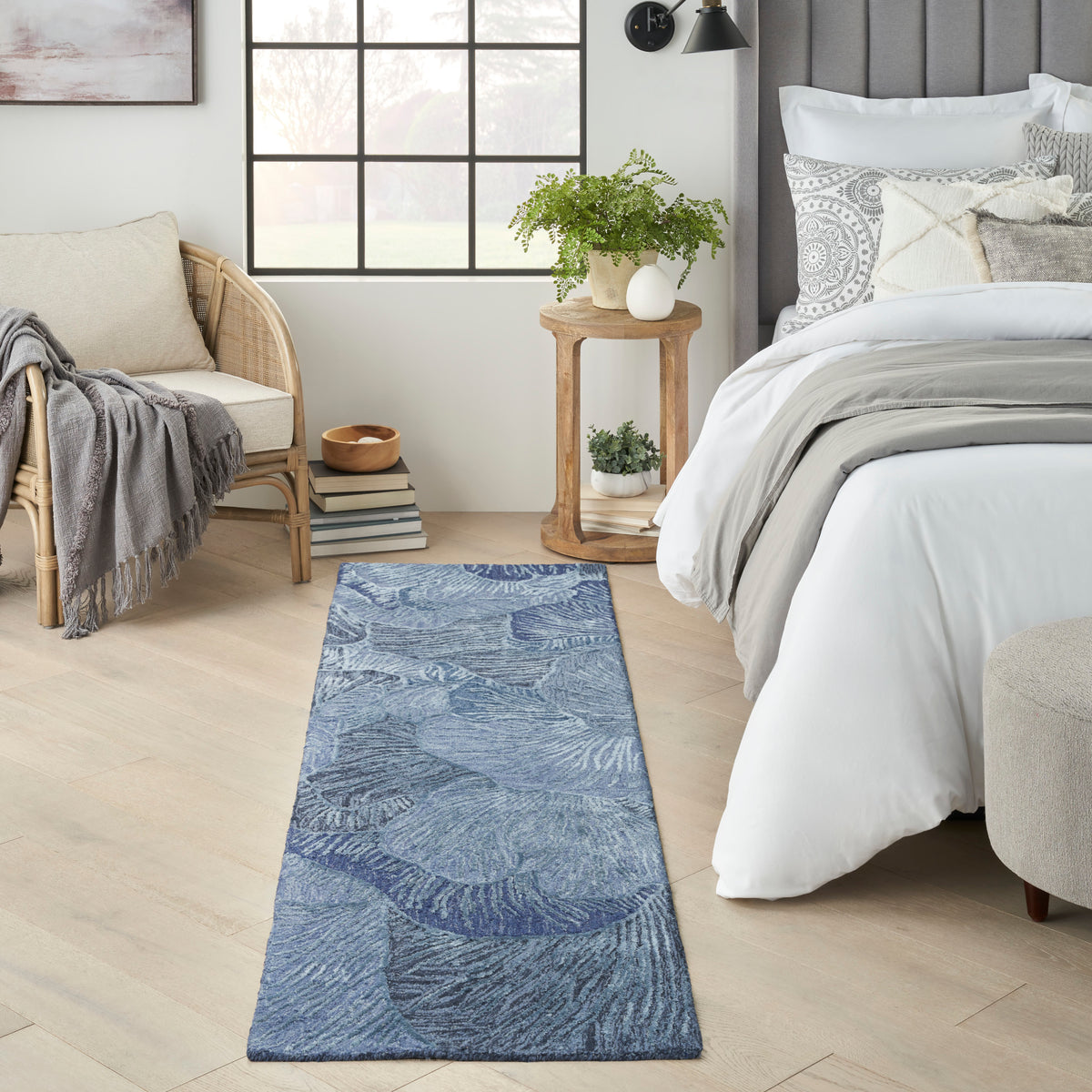 Avra AVR01 Blue Rug - room scene
