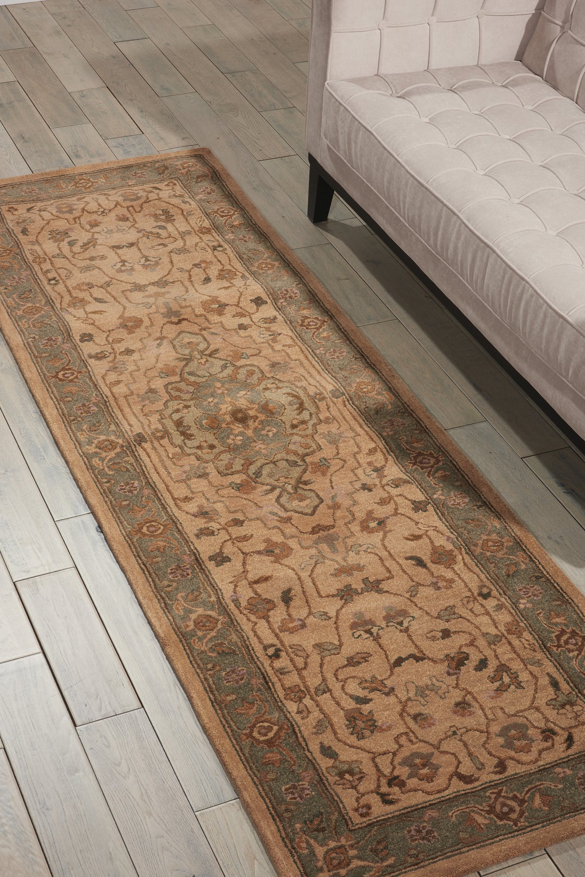 Heritage Hall HE21 Beige Rug - room scene
