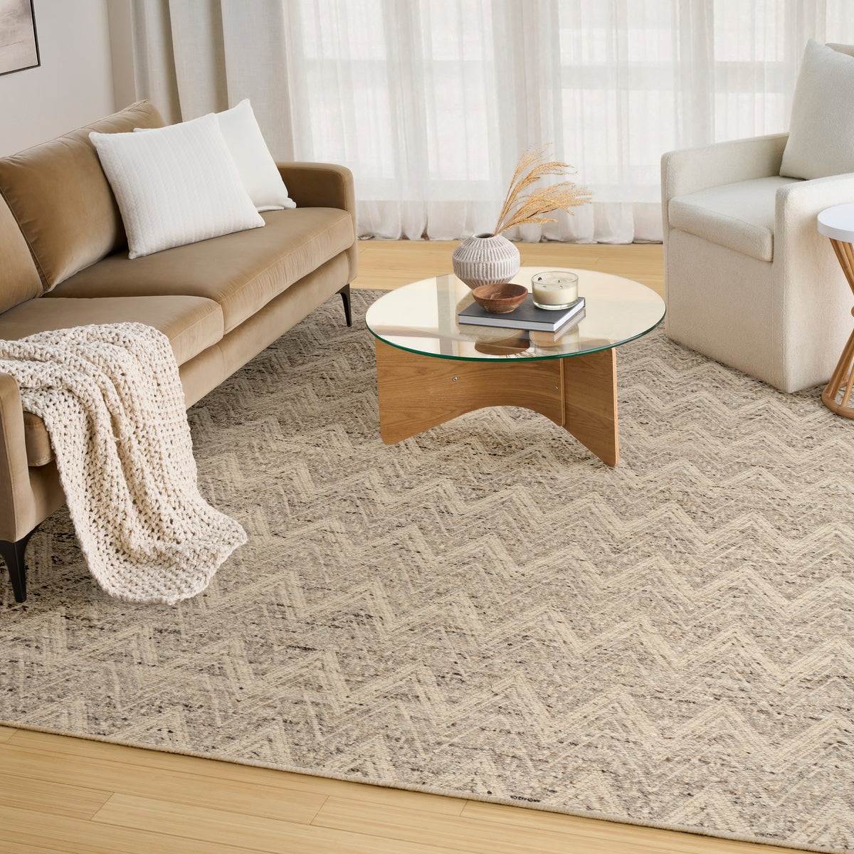 Pure Purl PUU01 Grey Ivory Rug - room scene