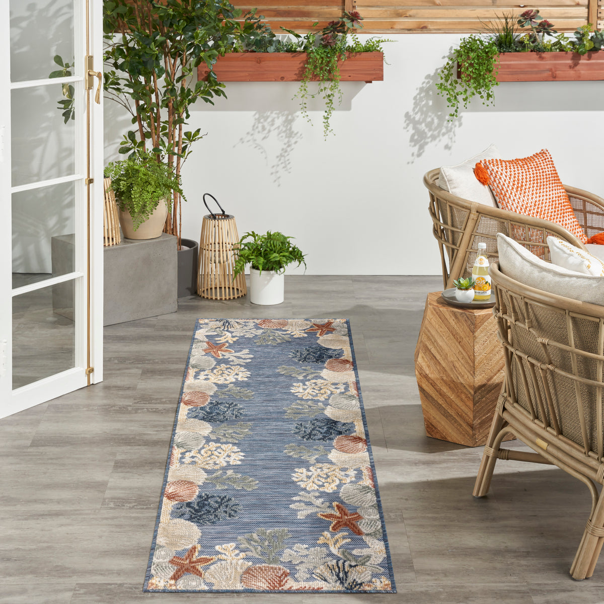 Suncoast SNC04 Denim Multicolor Rug - room scene