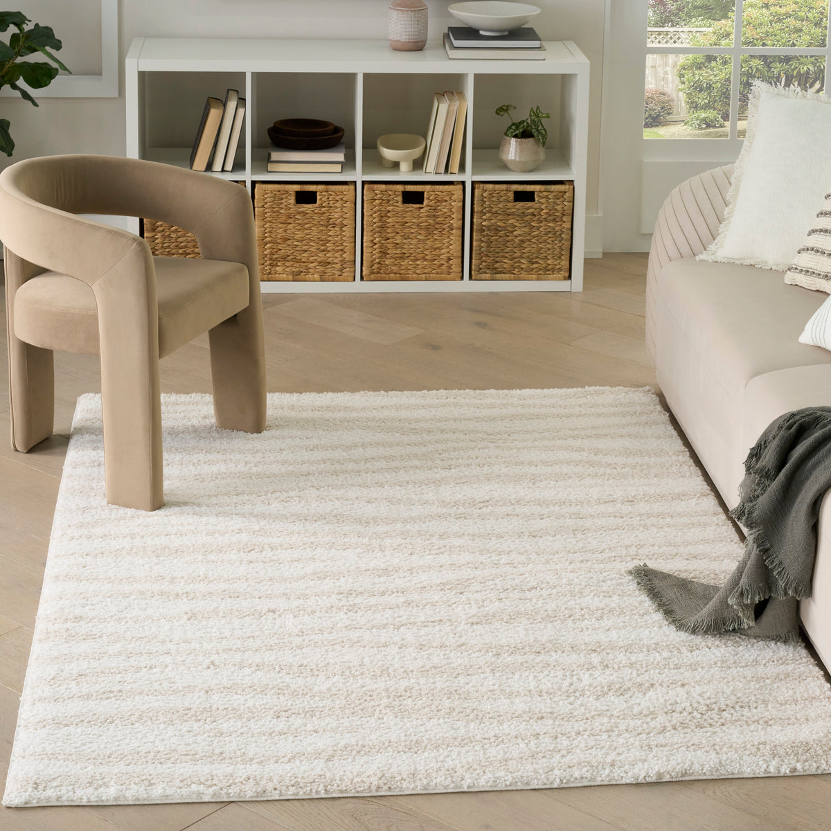Modern Shag MMD05 Ivory Beige Rug - room scene
