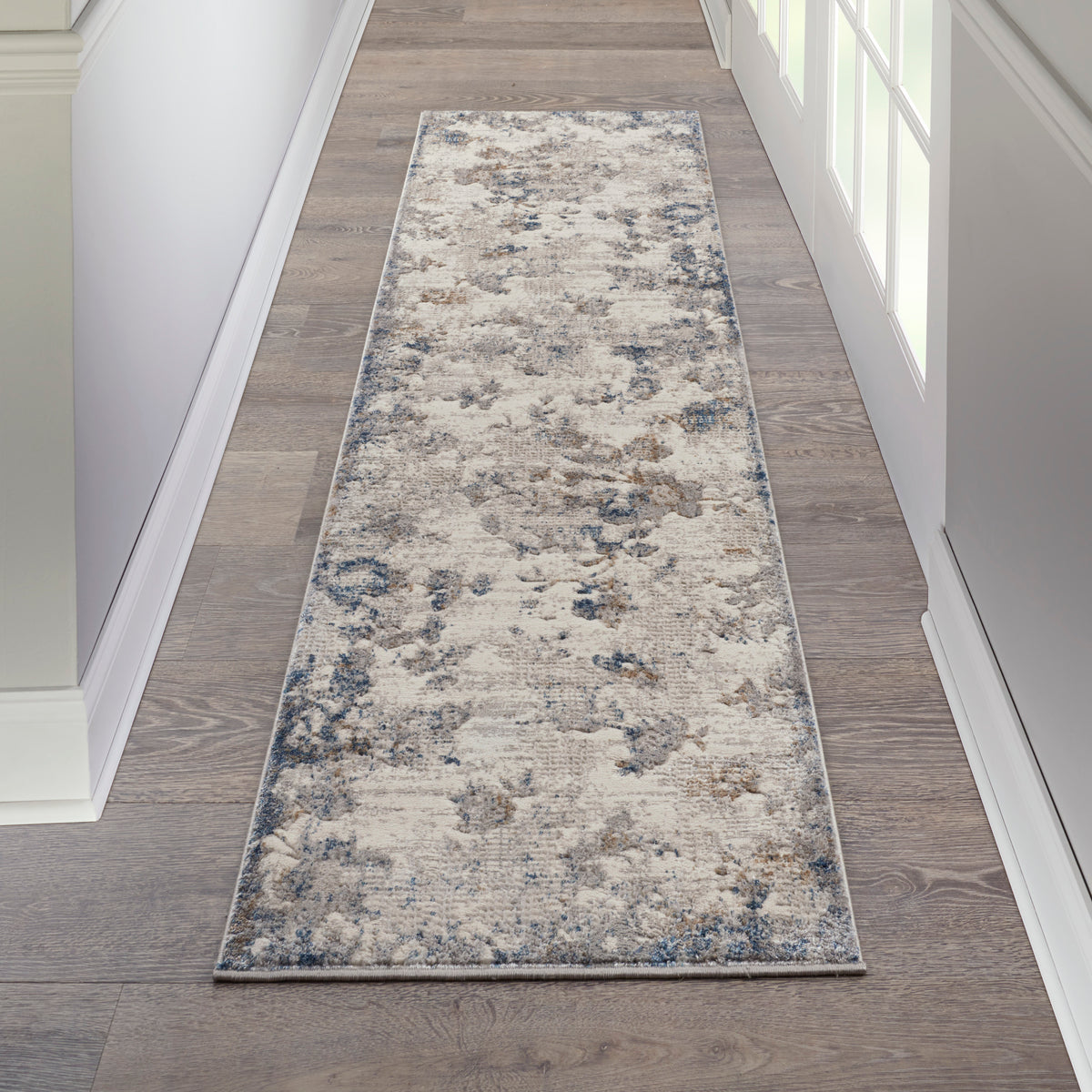 Royal Terrace KI40 Ivory Grey Rug - room scene