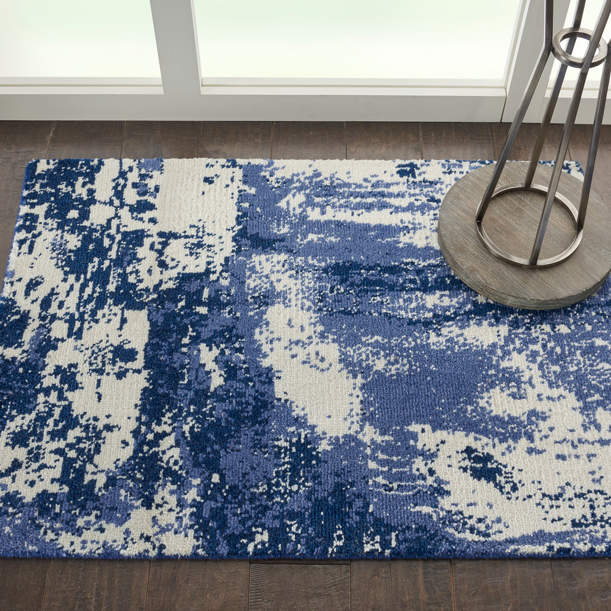 Twilight TWI24 Blue Ivory Rug - room scene