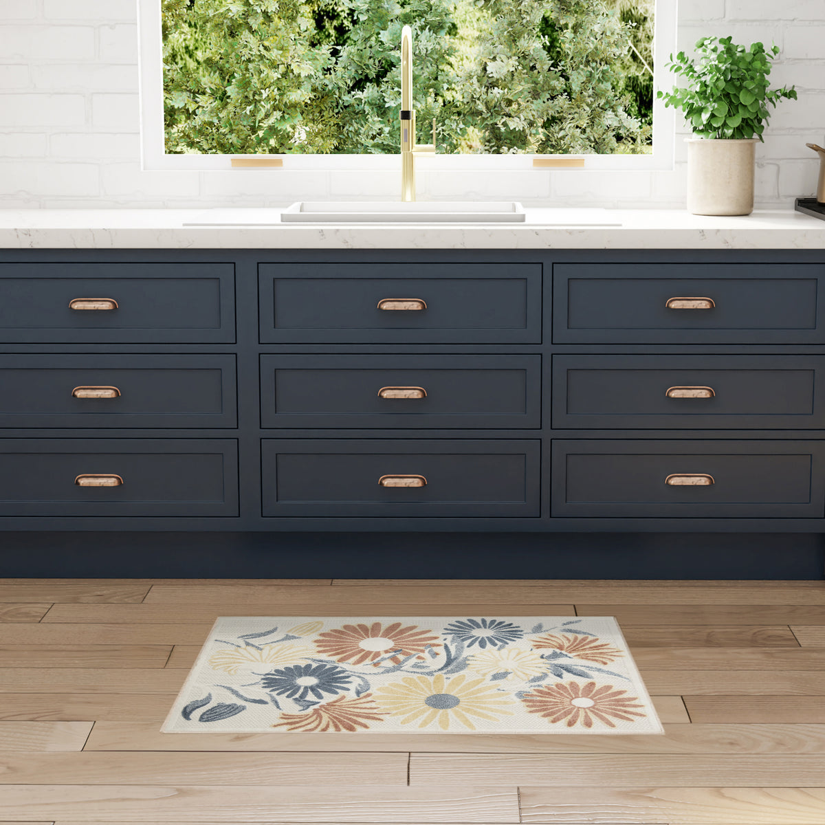 Aloha ALH33 Ivory Rose Rug - room scene