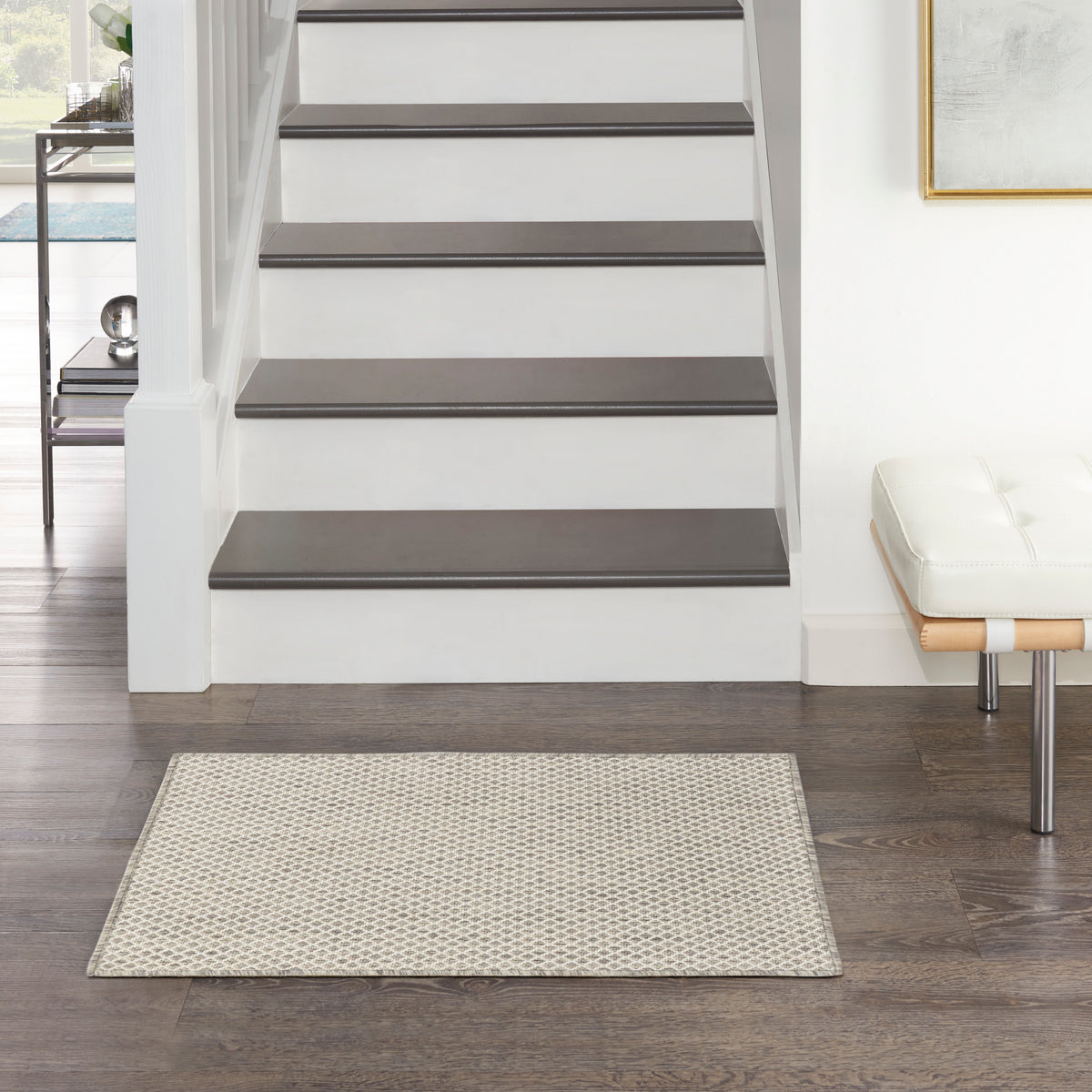 Courtyard COU01 Ivory Silver Rug - room scene