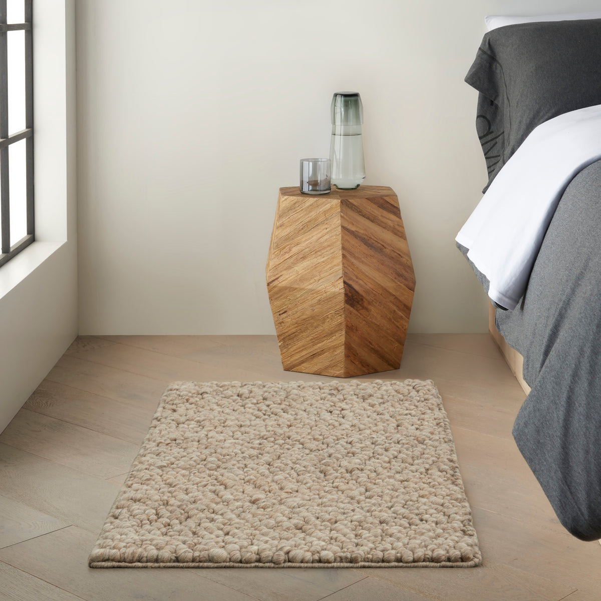 Riverstone CK940 Mocha Rug - room scene