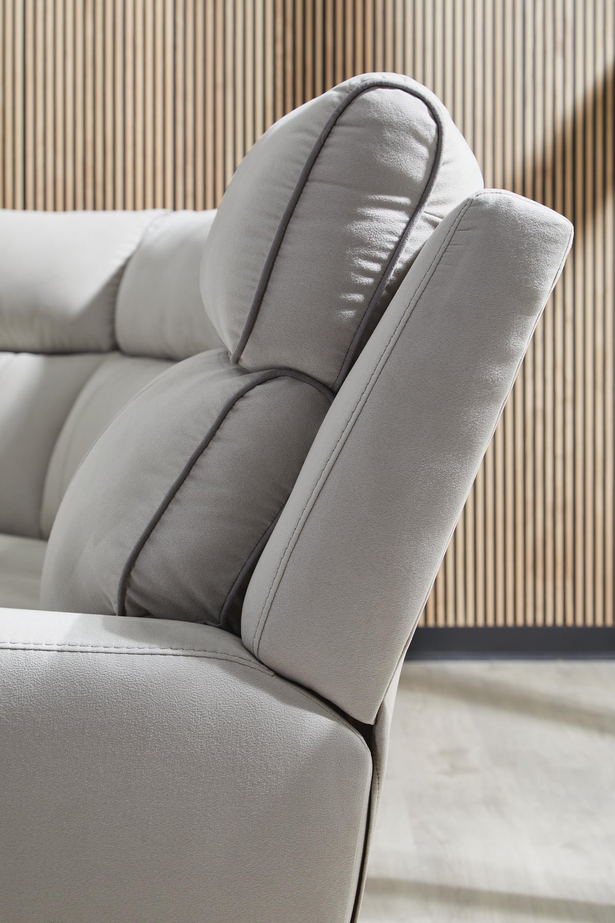 Social Pointe 6-Piece Reclining Sectional with Storage Console Chenille