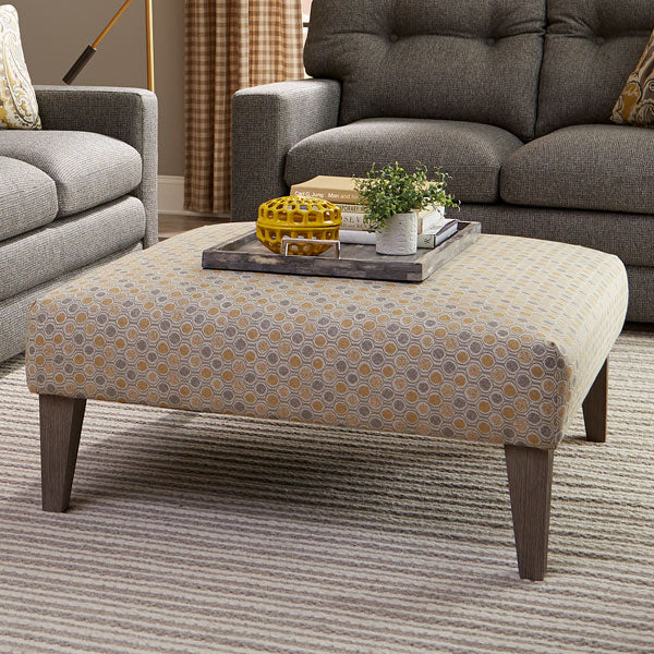 Vero Bench with Two Pillows