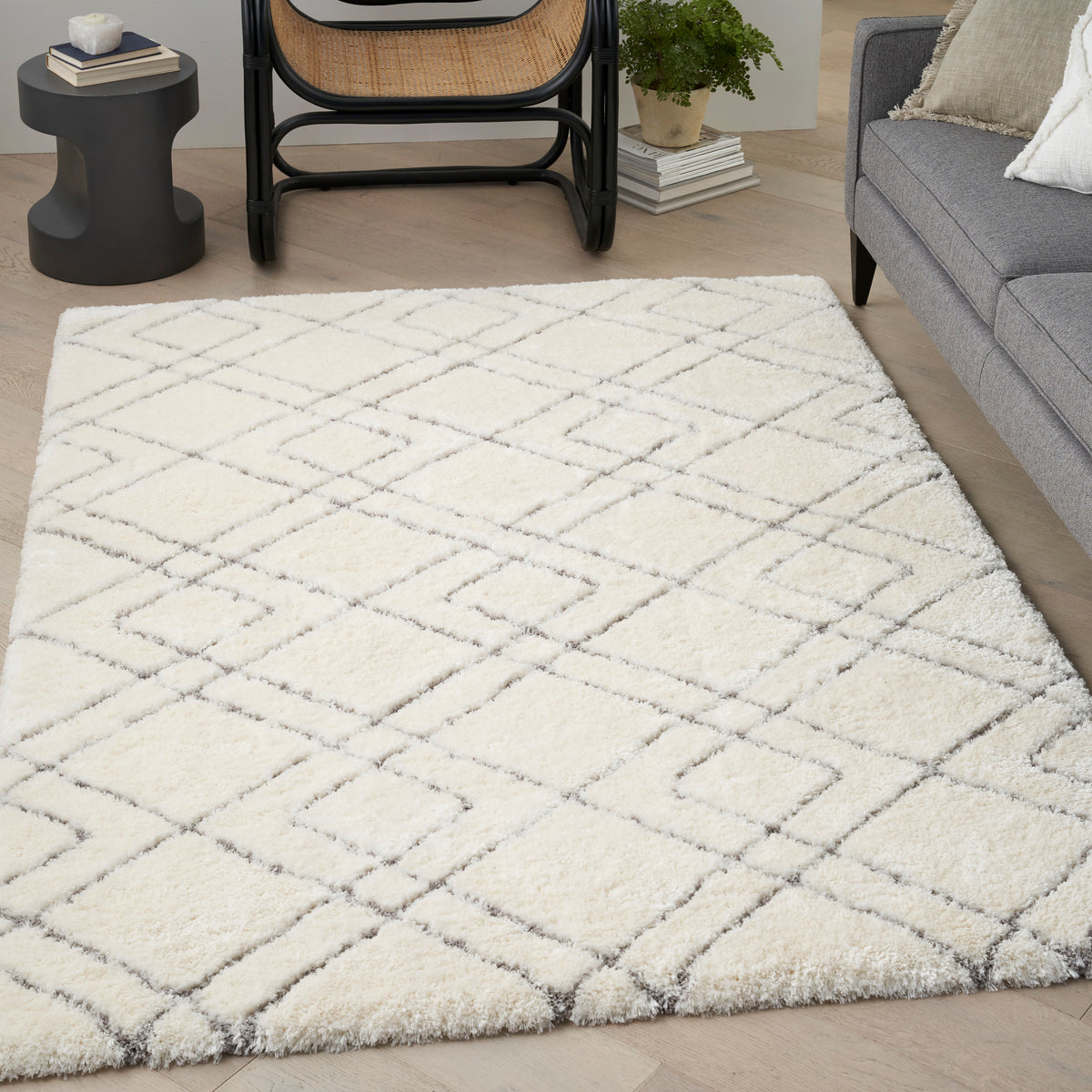 Dreamy Shag DRS07 Ivory Rug - room scene