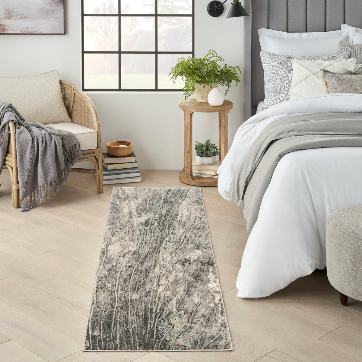 Marmara MRA03 Charcoal Ivory Rug - room scene