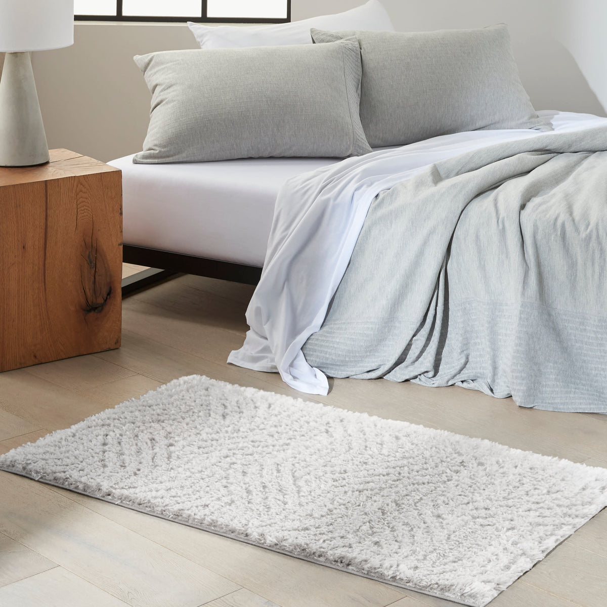 Surfaces SFC01 Silver Grey Rug - room scene