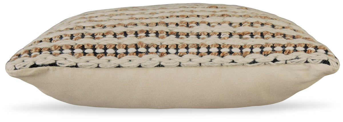 Nealington Pillow (4/CS)