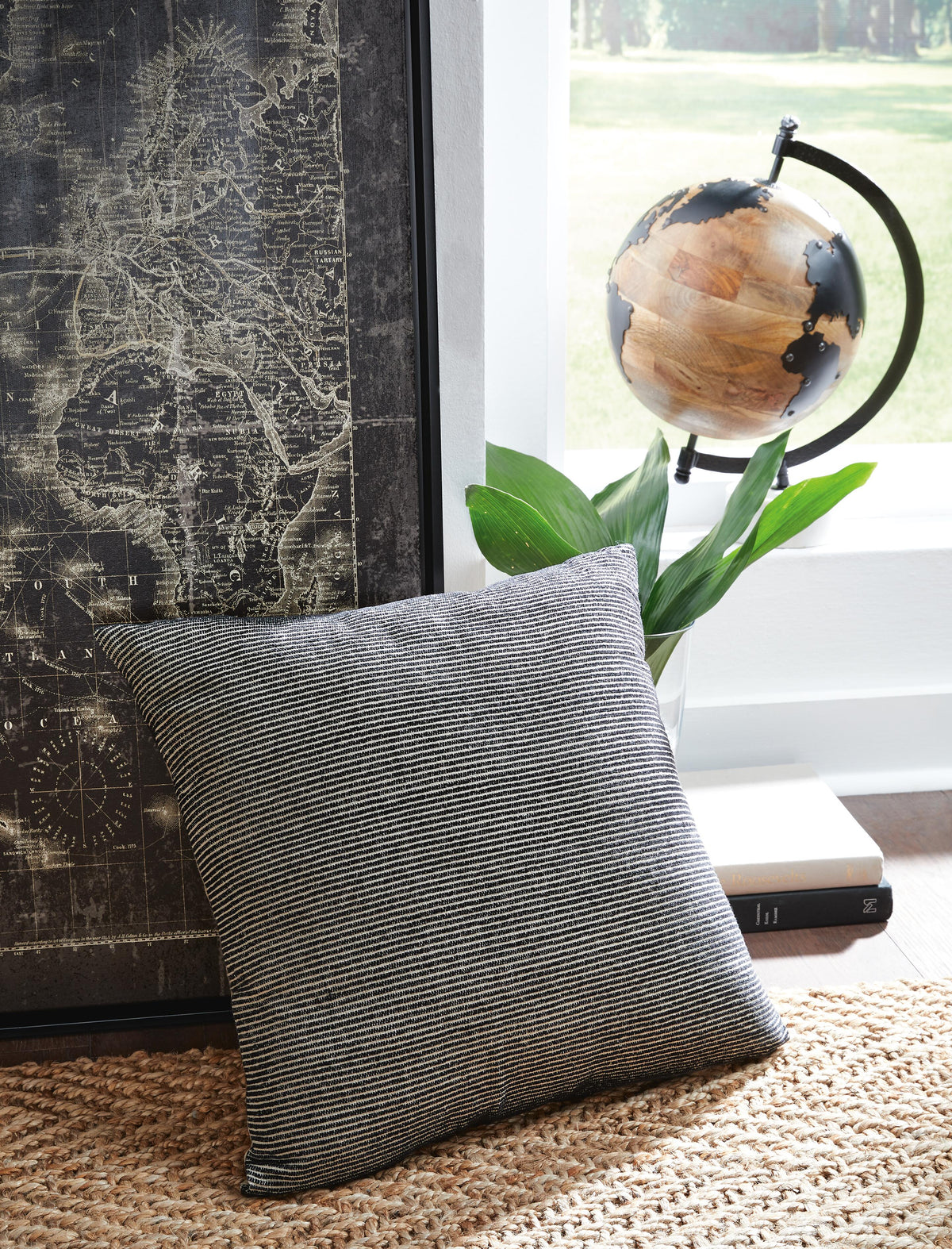Edelmont Pillow (4/CS)