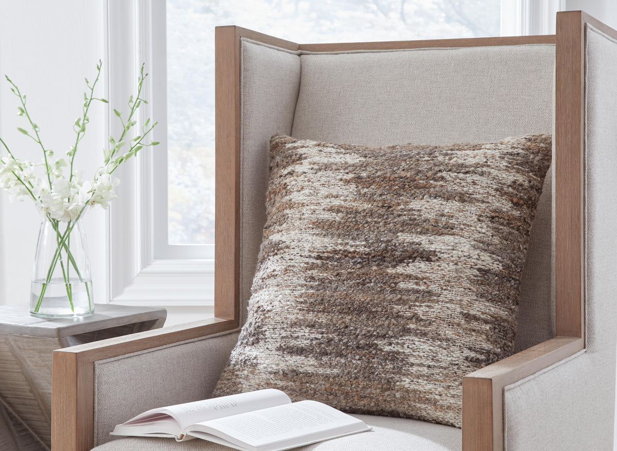 Nealton Pillow (4/CS)