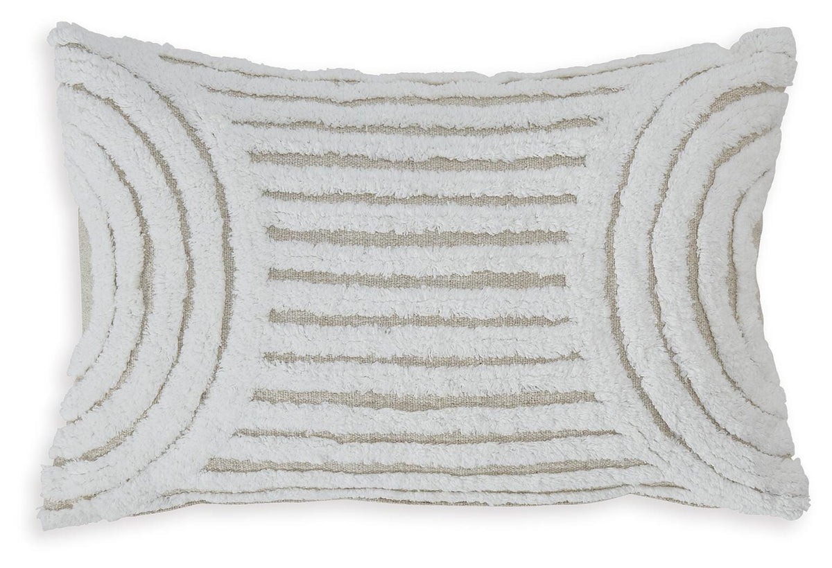 Farissen Pillow (4/CS)