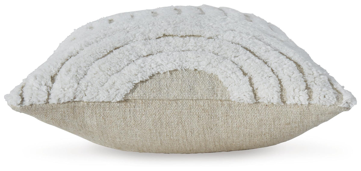 Farissen Pillow (4/CS)