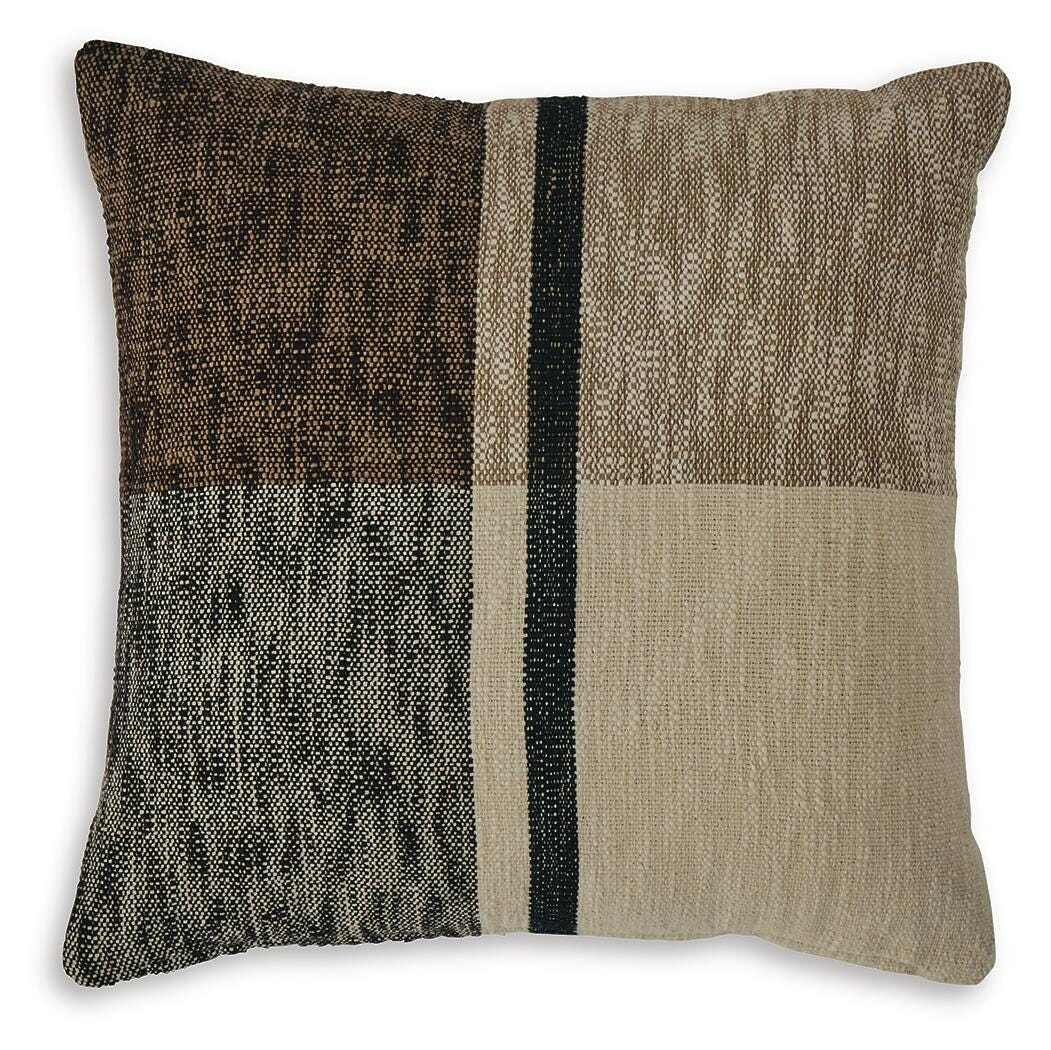 Adrielton Pillow (4/CS)