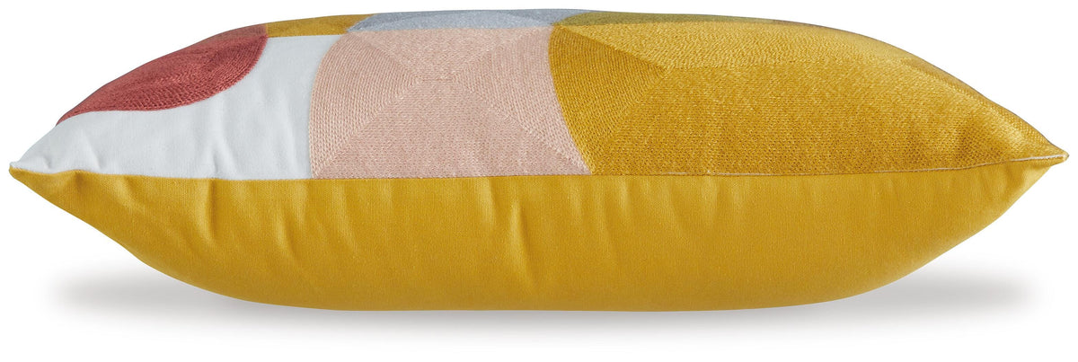 Varness Pillow (4/CS)