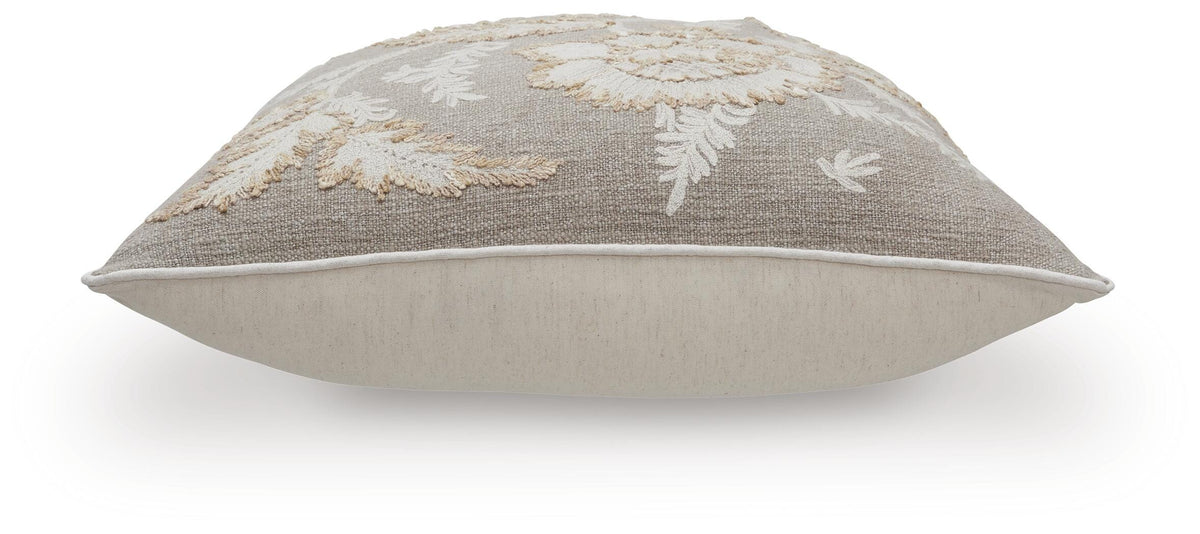Viveka Pillow (4/CS)