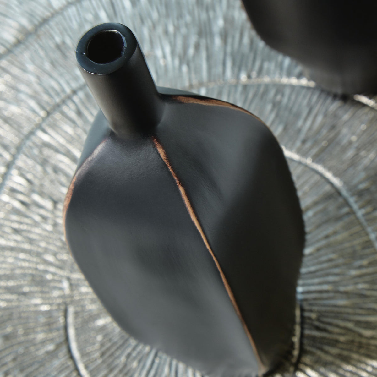 Rhaveney Vase (3/CS)