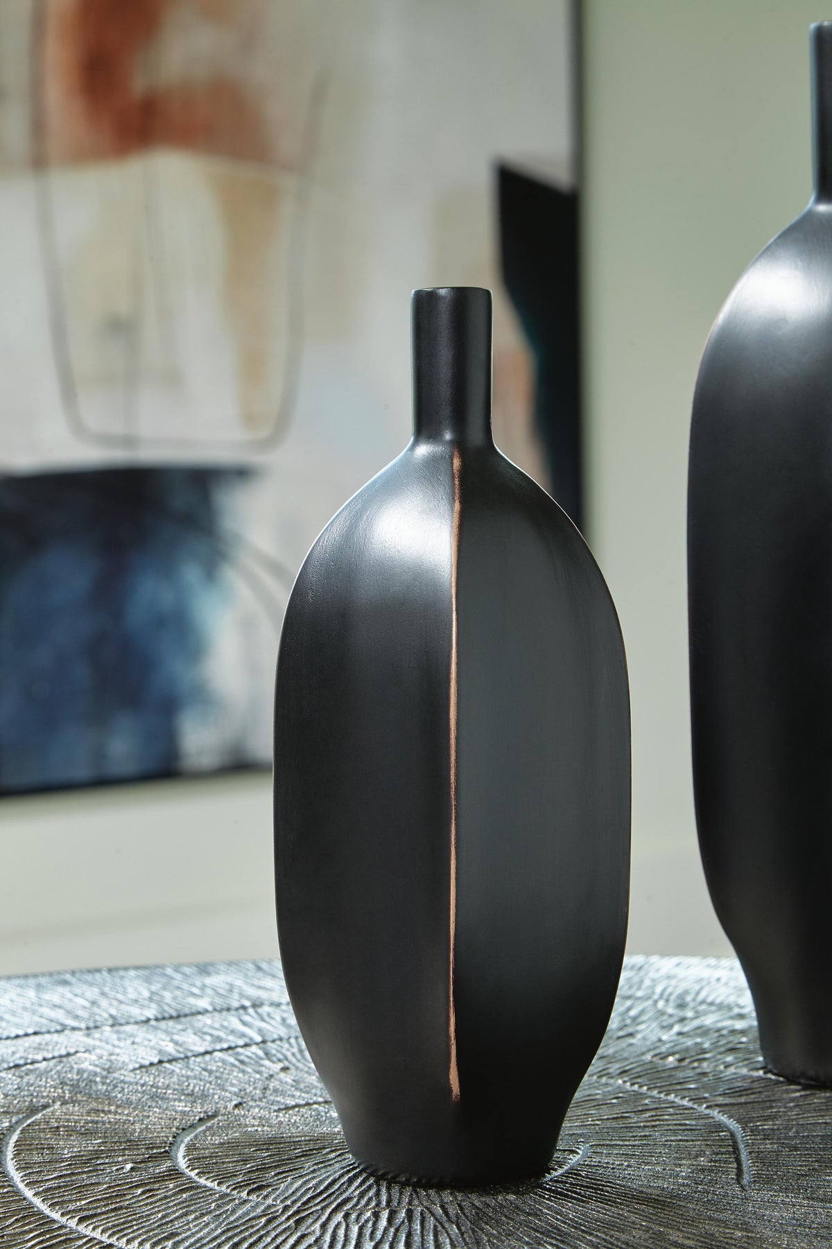 Rhaveney Vase (3/CS)
