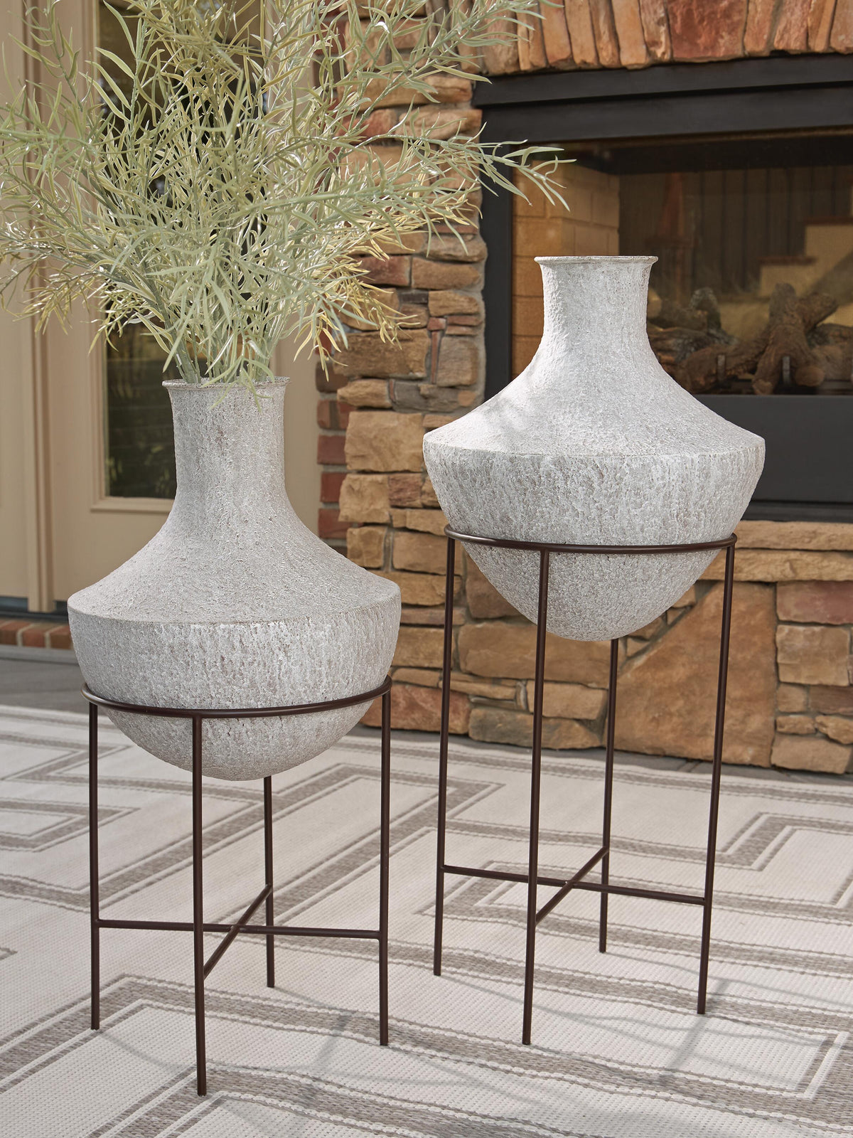 Estonbank Vase Set