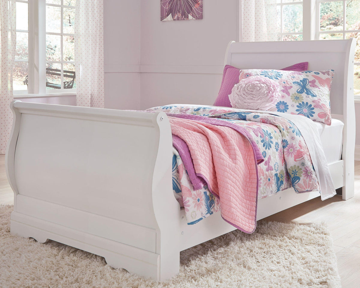 Anarasia Queen Sleigh Bed