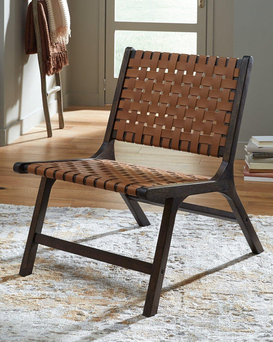 Fayme Accent Chair