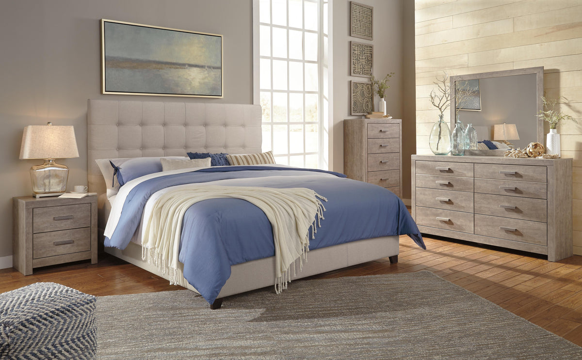 Dolante Upholstered Bed - Queen