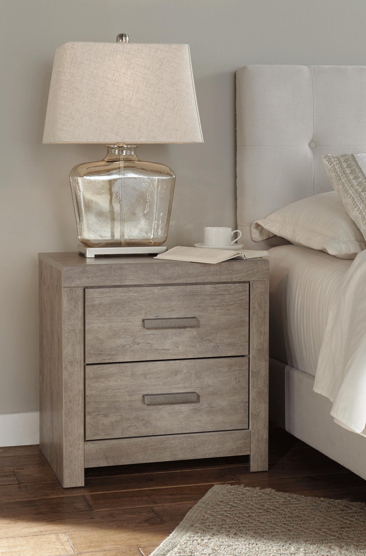 Culverbach Panel Bed Set - King, Nightstand