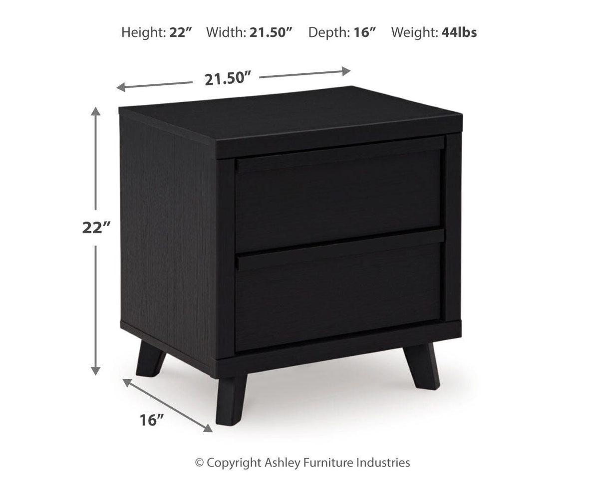 Danziar Queen Panel Platform Bed and 2 Nightstands