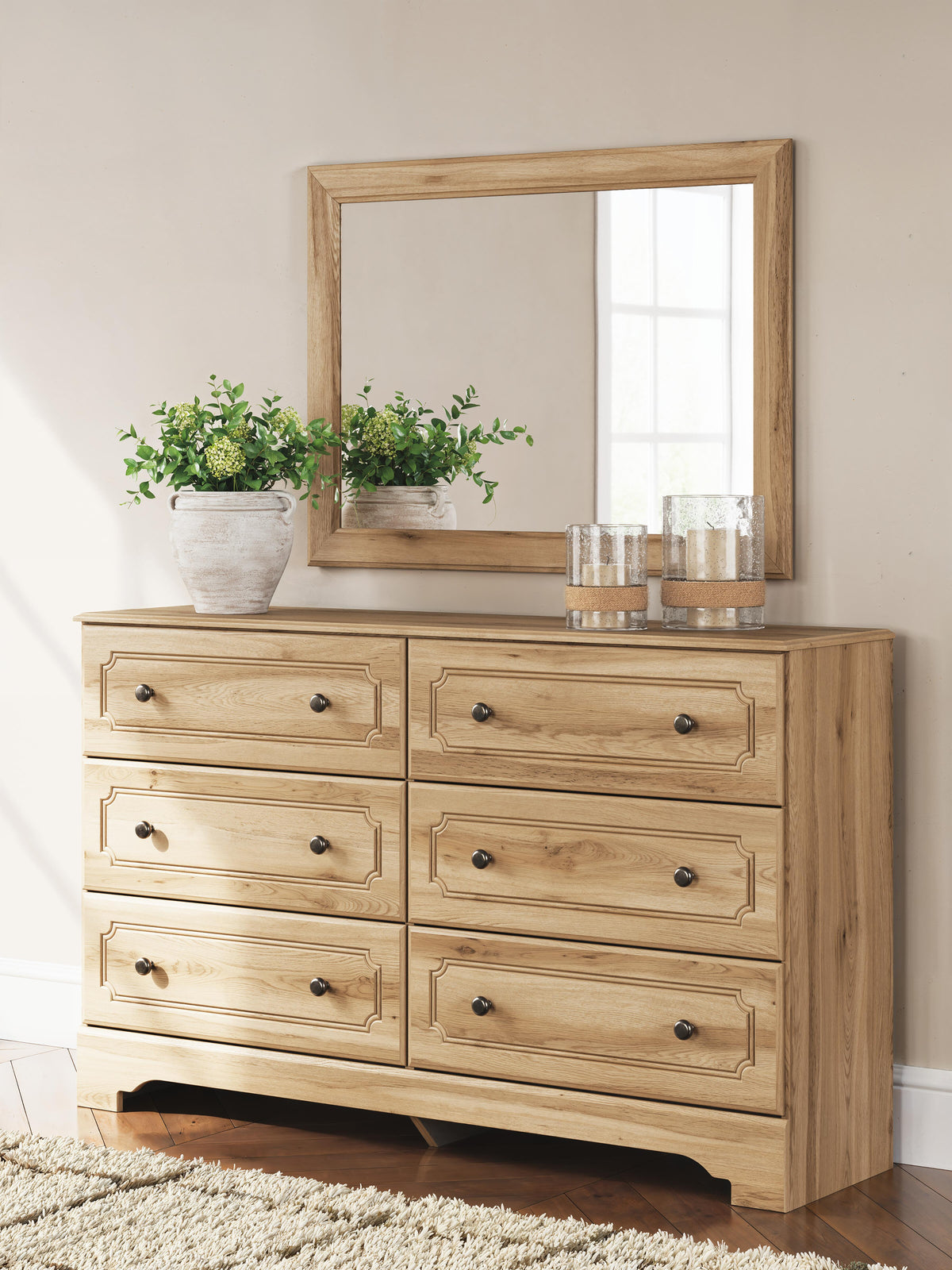 Aleaport King Panel Bed, Dresser, Mirror and Nightstand
