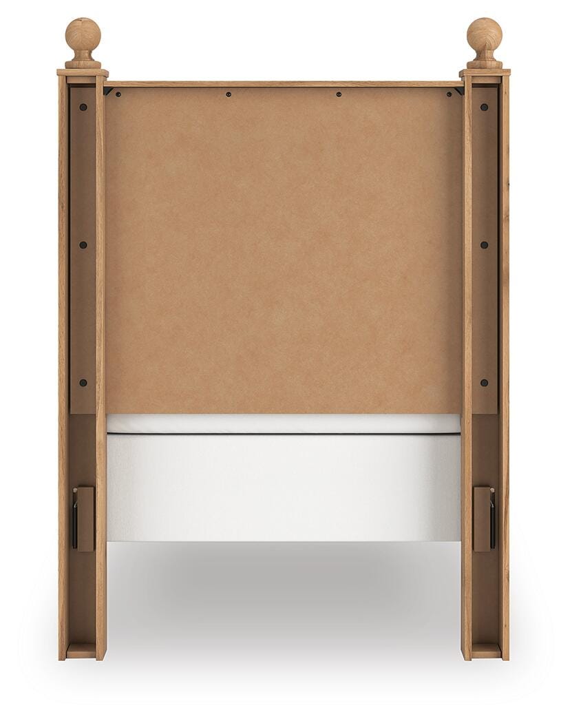 Aleaport Queen Panel Bed