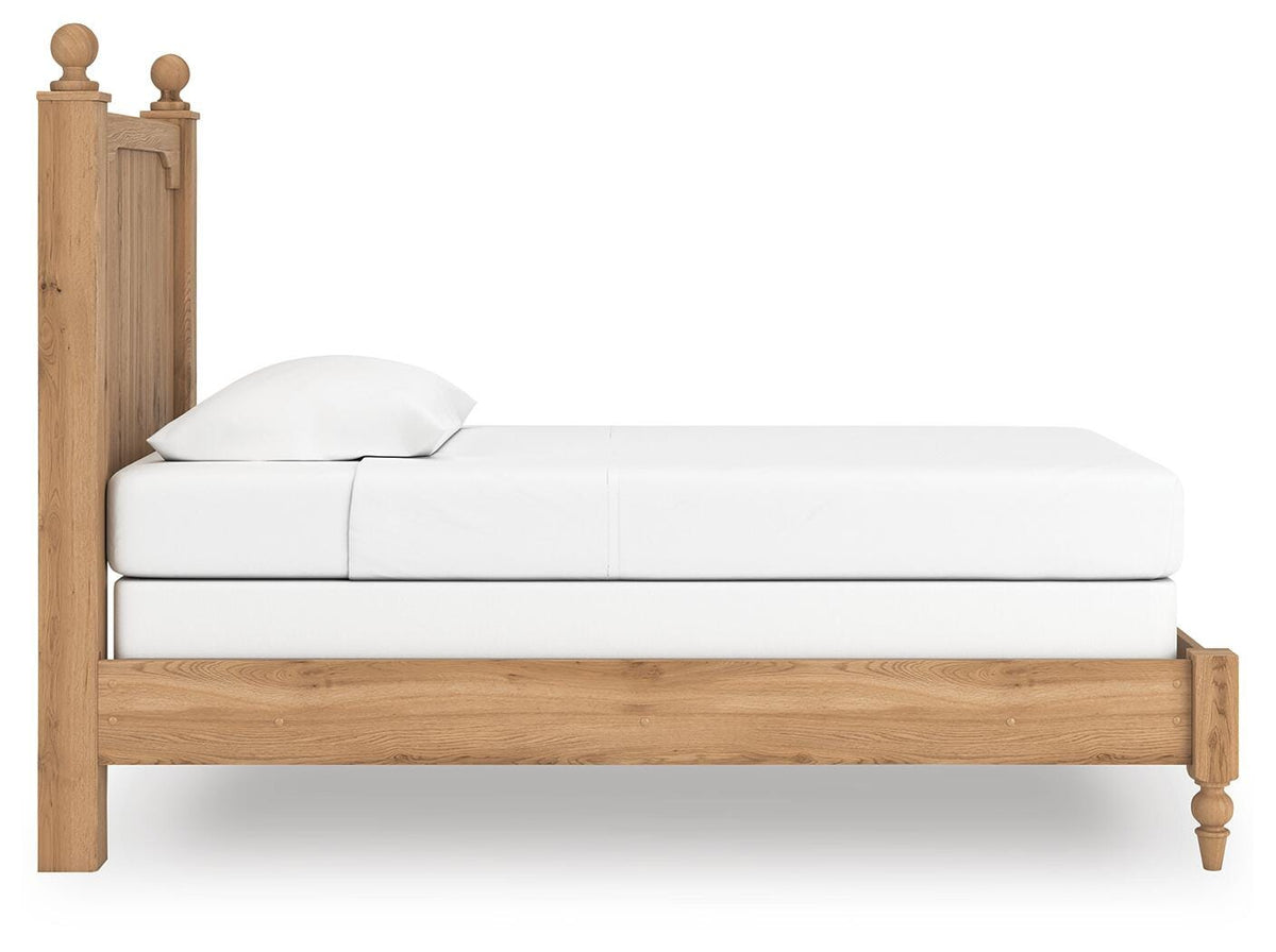 Aleaport Queen Panel Bed