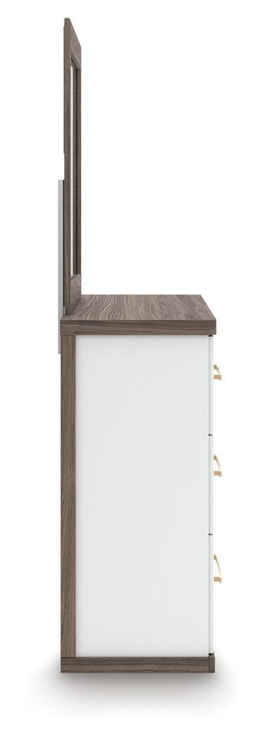 Kendanport Queen Upholstered Bed, Dresser, Mirror and Nightstand