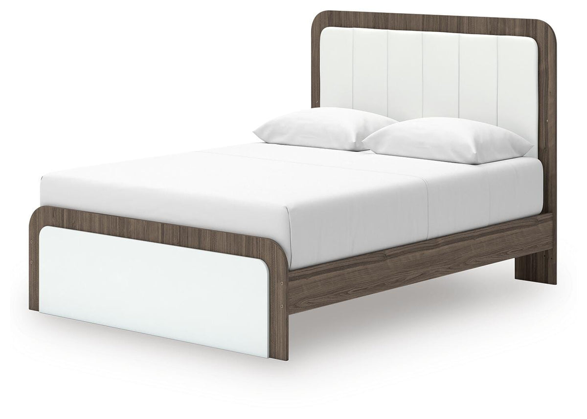 Kendanport Queen Upholstered Platform Bed, Dresser and Mirror