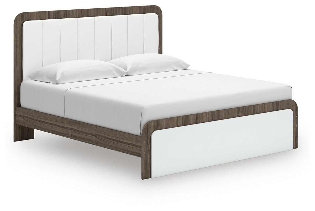 Kendanport Upholstered Bed
