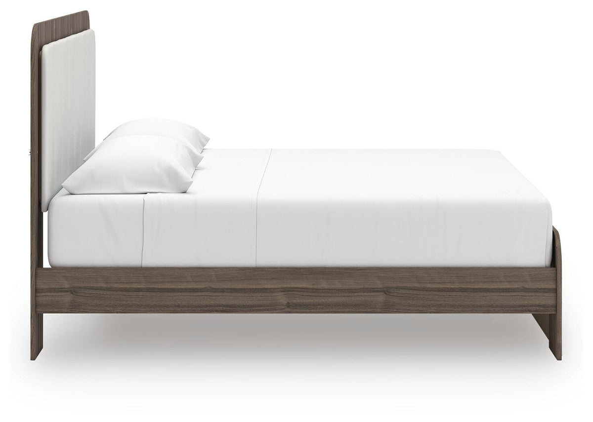 Kendanport King Upholstered Bed, Dresser and Mirror
