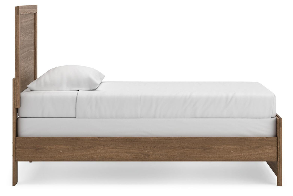 Broachmyn Queen Panel Bed