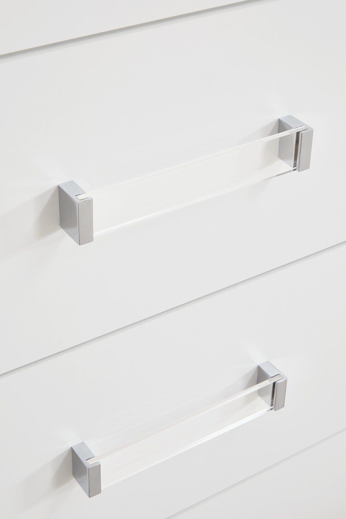 Maeling Five Drawer Chest