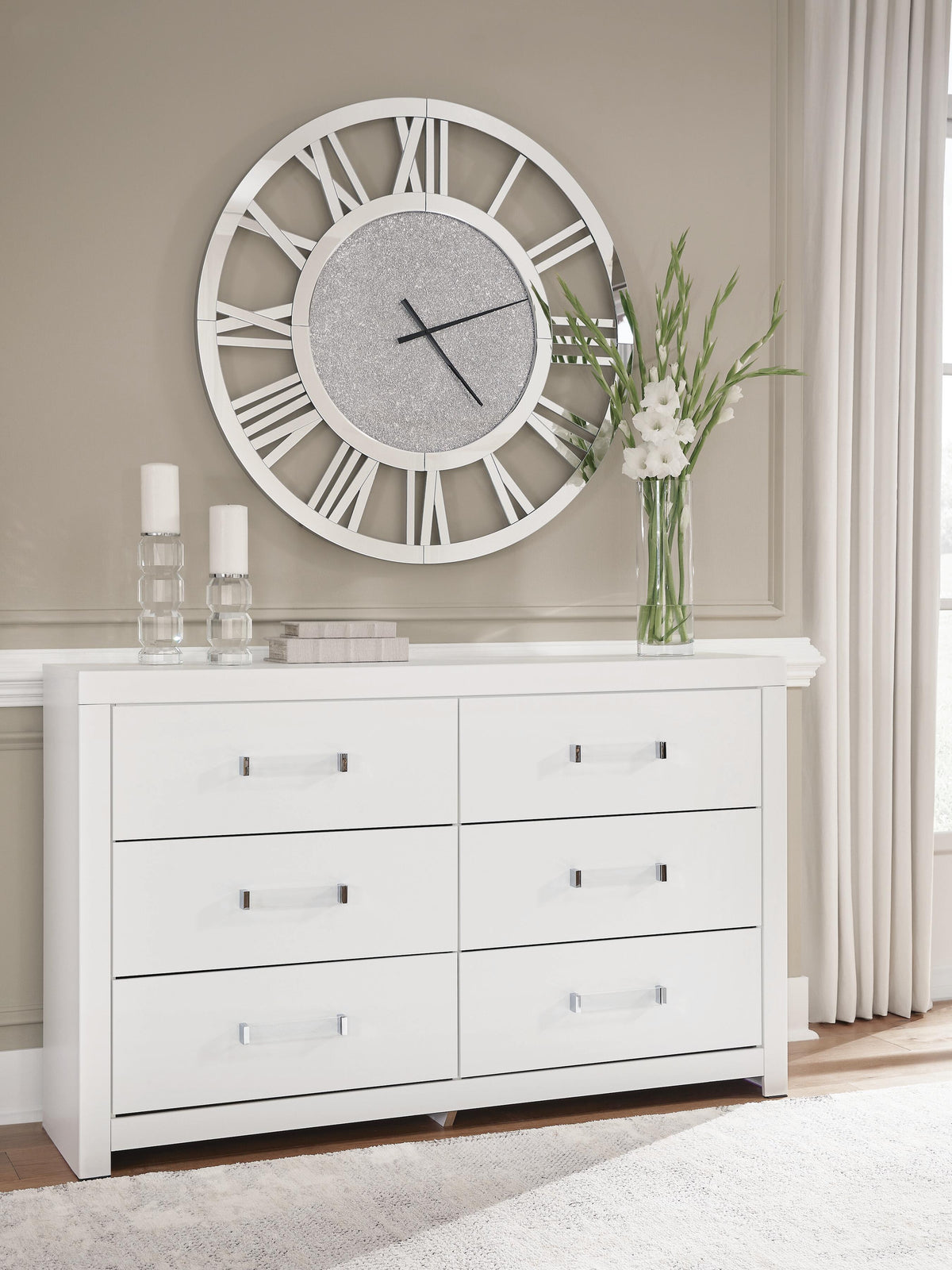 Maeling Six Drawer Dresser