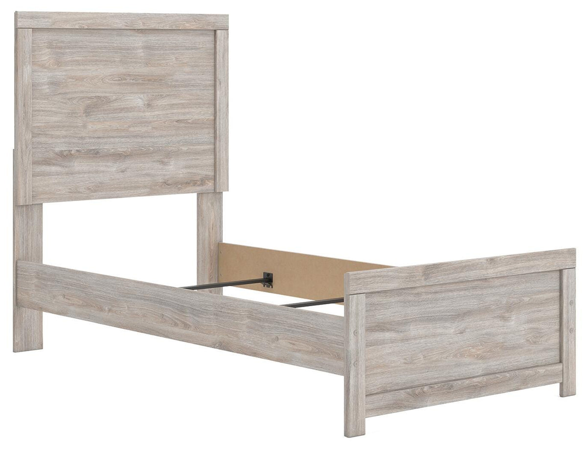 Broachmyn Queen Panel Bed