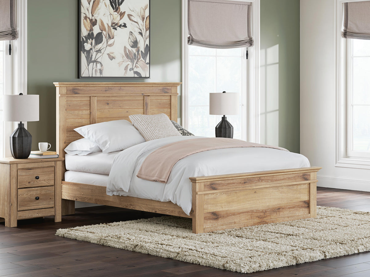 Makidern Queen Panel Bed, Dresser and Mirror