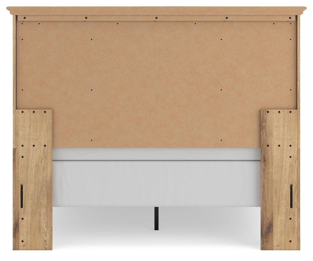 Makidern Queen Panel Bed, Dresser and Mirror