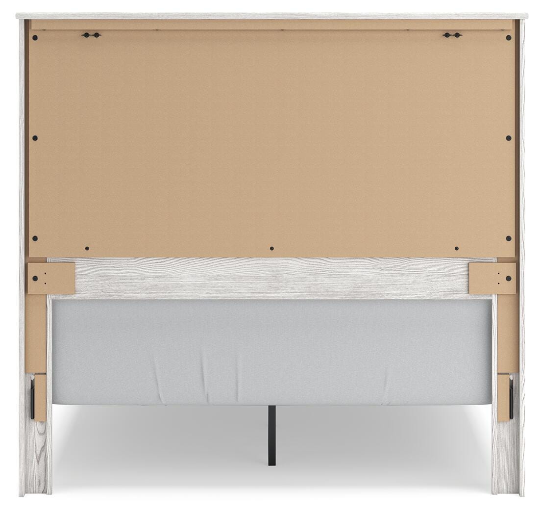 Gerridan Queen Panel Bed, Dresser and Mirror