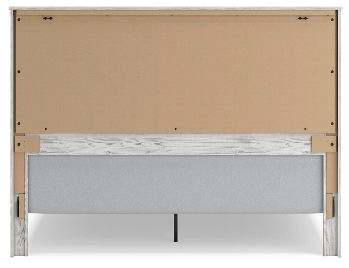Gerridan King Panel Bed, Dresser, Mirror and Nightstand