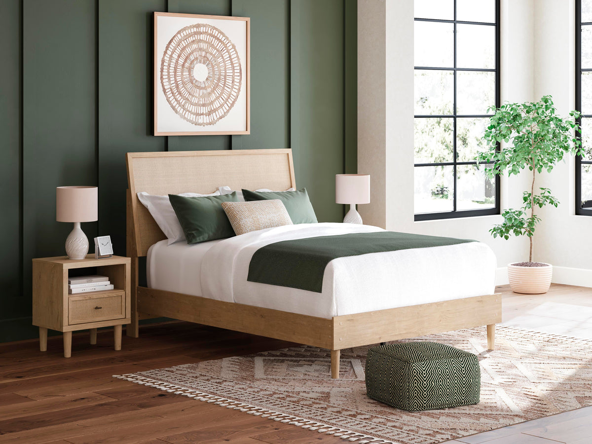 Cielden Panel Bed Set - Queen, Dresser, Mirror and 2 Nightstands