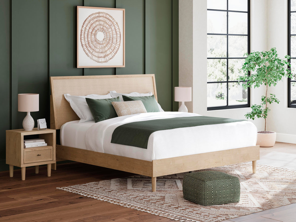 Cielden Queen Panel Bed